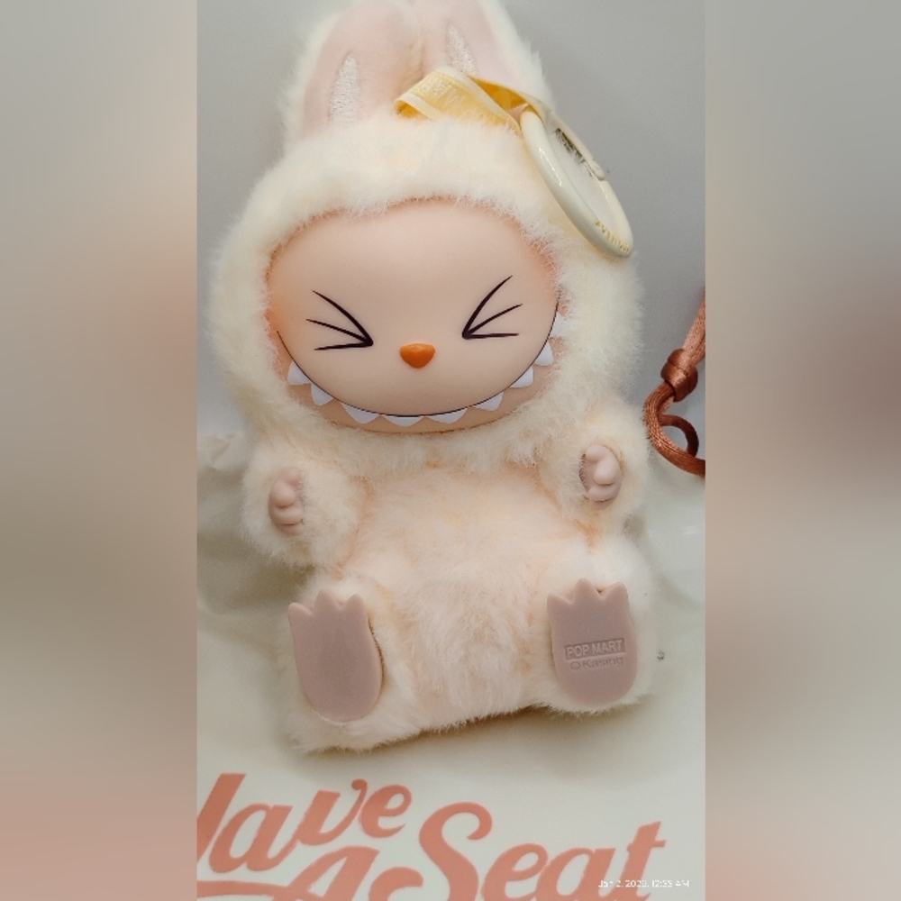 POPMART HAVE A SEAT CONFIRMED "SISI" - Picture 4 of 5
